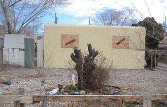 424 Rhode Island St SE, Albuquerque, NM 87108