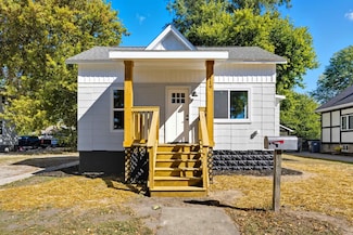 119 E Hines St, Midland, MI 48640