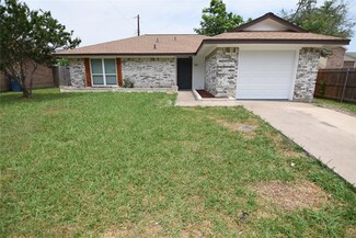 711 Cates Dr, Kaufman, TX 75142
