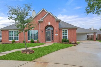 2701 Marble Creek Dr, Pearland, TX 77581