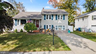 130 Valley Run Dr, Cherry Hill, NJ 08002
