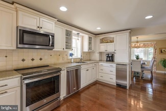 620 Laurel Rd, Springfield, PA 19064