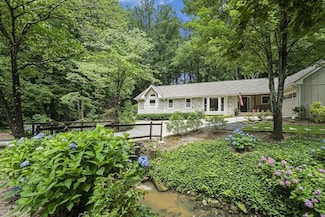 7265 Hunters Branch Dr NE, Atlanta, GA 30328