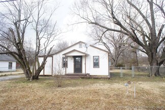 2613 E 49th St N, Tulsa, OK 74130