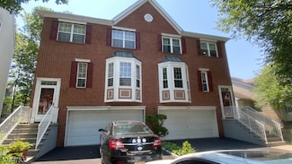 11 Bobolink Ct, Wayne, NJ 07470