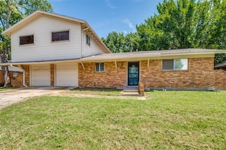 1216 Desiree Ln, Hurst, TX 76053
