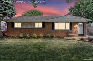 36203 Fernwood St, Westland, MI 48186