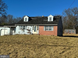 2322 E Rock Rd, Perkasie, PA 18944