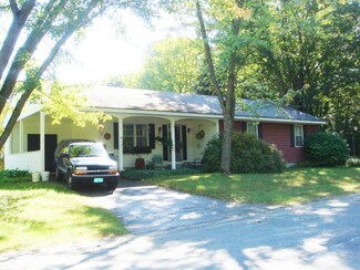 30 Mann Ct, Claremont, NH 03743