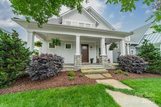 365 Delburg St, Davidson, NC 28036