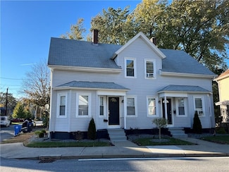 1971 Cranston St, Cranston, RI 02920