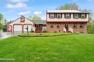 228 Maura Ln, Schenectady, NY 12302
