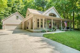 4815 Ironwood Dr, Stanton, MI 48888