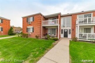 2420 Parmenter Blvd, Royal Oak, MI 48073