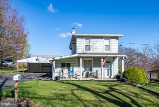 239 Poplar St, Fleetwood, PA 19522