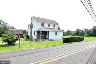 215 W Thatcher Rd, Quakertown, PA 18951