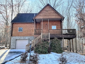 5 Conyngham Dr, Hazleton, PA 18202