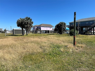 866 Bluebonnet Ln, Bolivar Peninsula, TX 77650