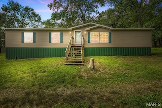 740 Old Fredericktown Rd, Farmington, MO 63640