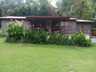 3990 Holiday Acres Dr, Fort Towson, OK 74735
