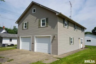 115 E Harry St, Mount Pulaski, IL 62548