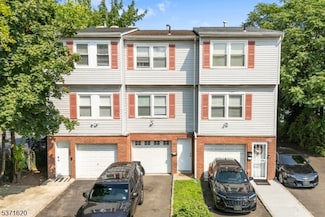 98 Hillyer St Unit 2B, Orange, NJ 07050