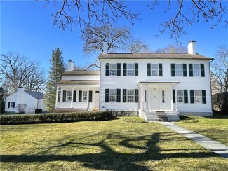 164 N Main St, Canandaigua, NY 14424