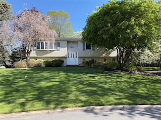 6 Crownlyn Ct, Bardonia, NY 10954