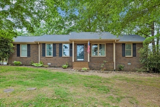 4005 S Hillwood Ct, Springfield, TN 37172