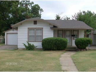224 E Harrison St, Mangum, OK 73554