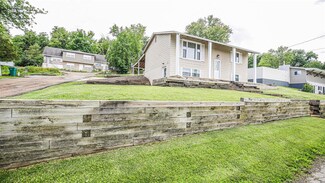 1003 Woodland Trails Dr, Fenton, MO 63026