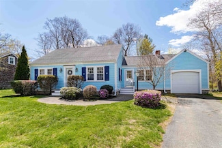 24 Huntervale Ave, Rye, NH 03870