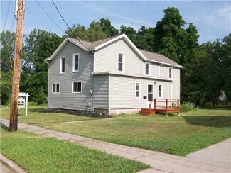51 Jackson St, Holley, NY 14470