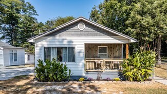 140 W Watt St, Alcoa, TN 37701