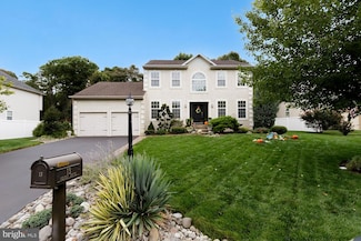 13 Nelson Dr, Medford, NJ 08055