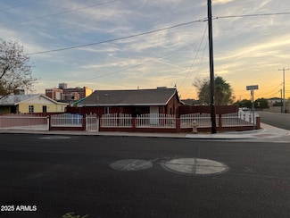 1048 N 27th Place, Phoenix, AZ 85008