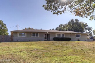 4631 S Connecticut Ave, Joplin, MO 64804
