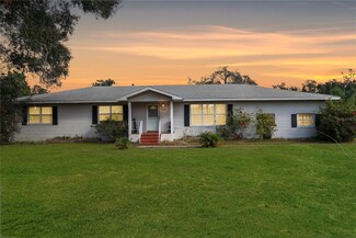 3339 W Socrum Loop Rd, Lakeland, FL 33810