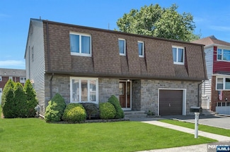 526 Laurel Ave, Lyndhurst, NJ 07071
