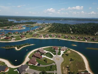 W5685 Island Ct, Germantown, WI 53950