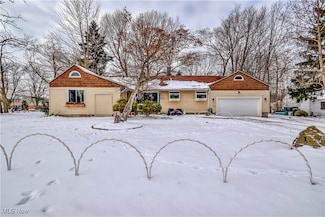 1 Owaissa Dr, Eastlake, OH 44095