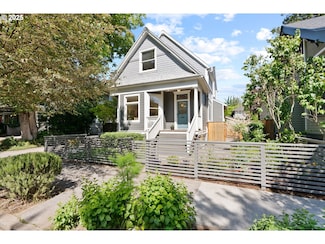 1912 NE 11th Ave, Portland, OR 97212