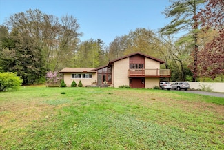 240 Worcester Rd, Barre, MA 01005