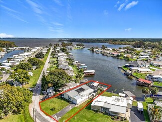 12724 Lake Dora Cir, Tavares, FL 32778