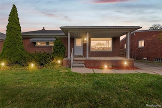 24894 Johnston Ave, Eastpointe, MI 48021