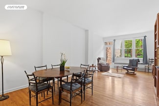 409 W 21st St Unit 1, New York, NY 10011