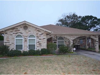 3004 Transcontinental Dr, Metairie, LA 70006
