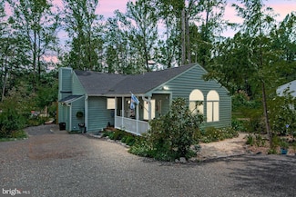 452 Lake Caroline Dr, Ruther Glen, VA 22546