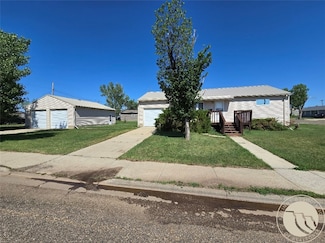 414 S 8th St E, Baker, MT 59313