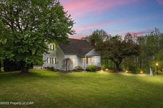 399 S Mountain Blvd, Mountain Top, PA 18707